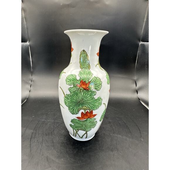 ACF Hong Kong Porcelain Vase 8.5” Floral Red Lotus Flowers with Green Leaves - Picture 3 of 7